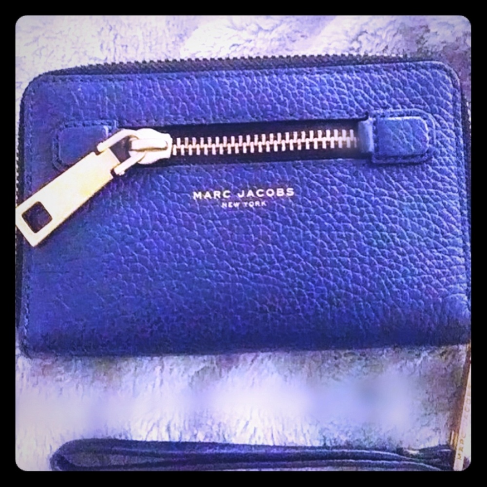 Marc Jacobs Continental wristlet wallet
